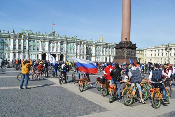 Finish cycling on Palace Square of St.Petersburg — Stock Photo, Image