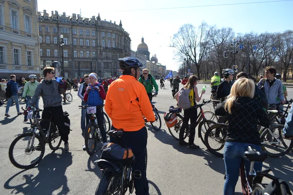 Avsluta cykling på torget i st.petersburg — Stockfoto