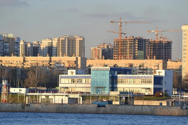 Octubre Embankment en Petersburg — Foto de Stock