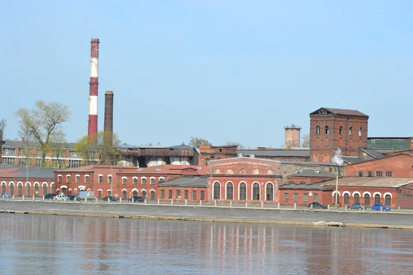 O edifício velho da fábrica, St.Petersburg — Fotografia de Stock