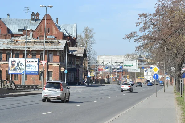 Avenue obukhov defense, stadtausgang von st.petersburg. — Stockfoto