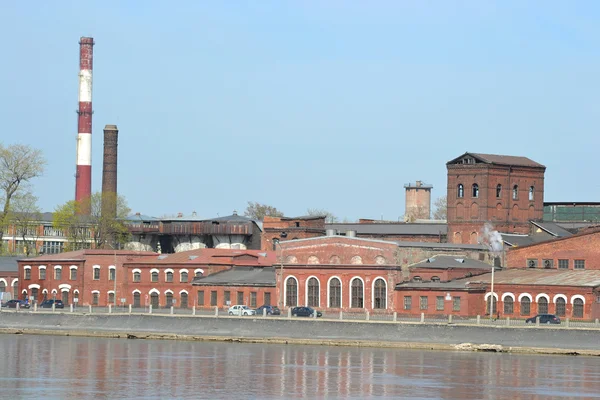 O edifício velho da fábrica, St.Petersburg — Fotografia de Stock