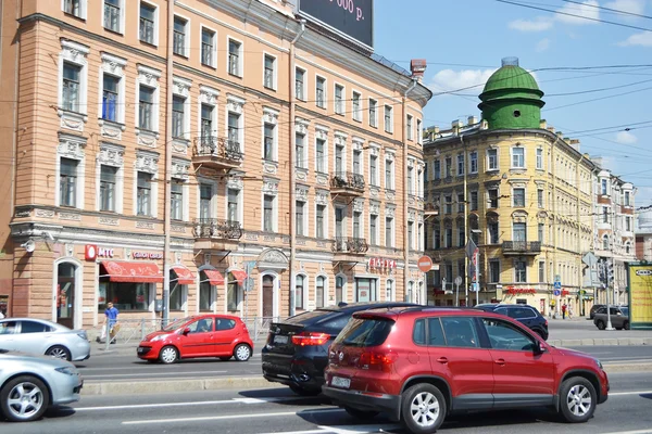 在圣彼得堡的中心街 — 图库照片