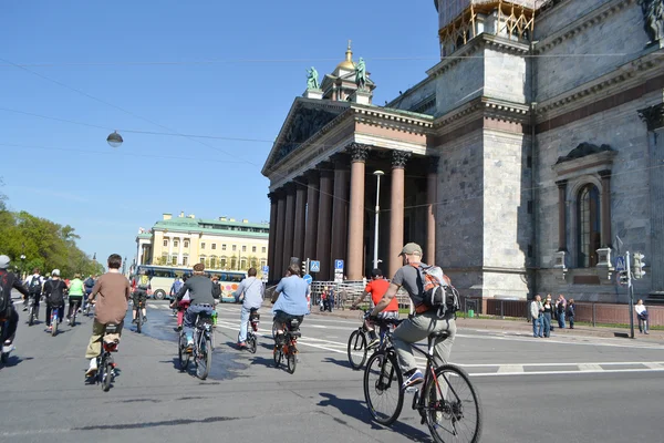 Corsa in bicicletta sulla strada di San Pietroburgo — Foto Stock