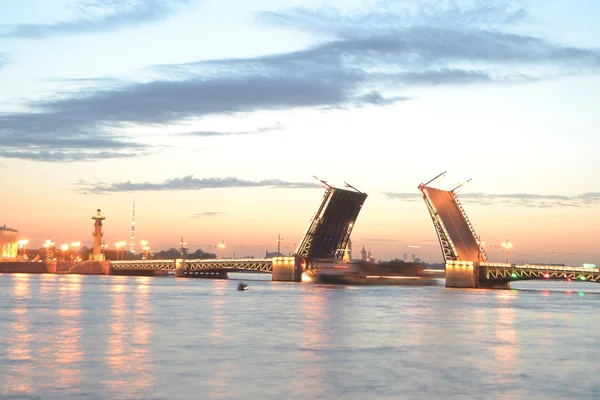 Ponte do Palácio ao amanhecer — Fotografia de Stock