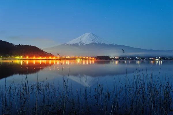 Monte Fuji por la mañana temprano —  Fotos de Stock