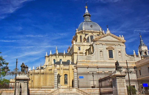 Kathedraal kerk in madrid — Stockfoto