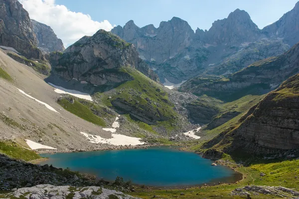 Montanha lago na Albânia — Fotografia de Stock
