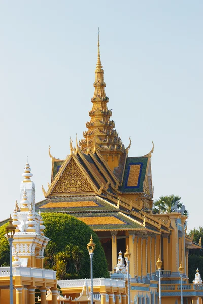 Temple bouddhiste à Phnom Penh — Photo
