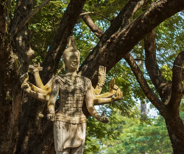 Индуистская статуя — стоковое фото