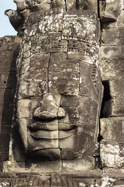 Sten ansikte av buddha — Stockfoto