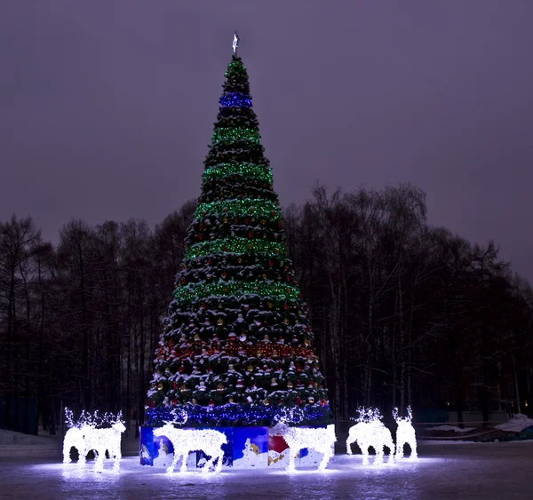 Christmas tree and electric deers, Moscow — Stock Photo, Image