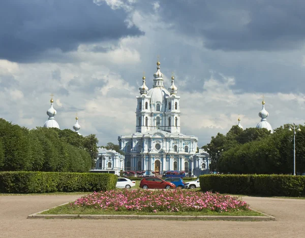 San Petersburgo, Resrrección catedral de Ressurrection Smolniy m — Foto de Stock
