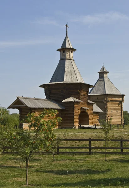 Moskau, Holzkirchen — Stockfoto