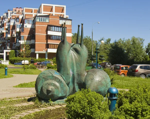 Moszkva, snailes-szerelmesek emlékműve — Stock Fotó