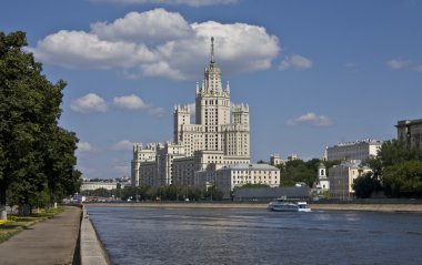 Moskova, yüksek katlı bina