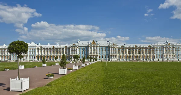 Palacio en Tsarskoye selo, Rusia — Foto de Stock