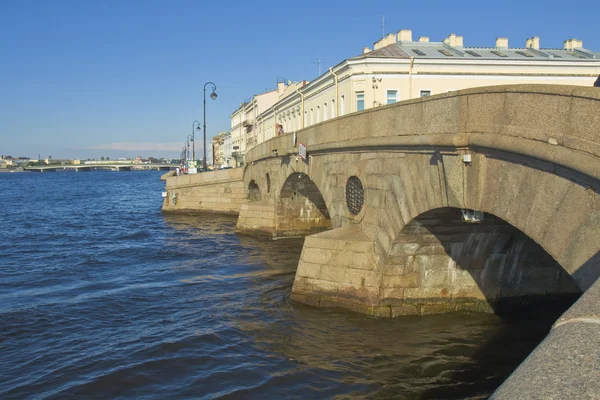 St. petersburg, tvätt bridge — Stockfoto