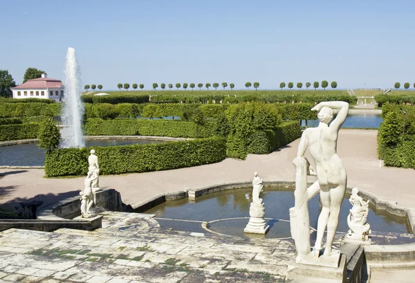 Peterhof en Rusia — Foto de Stock