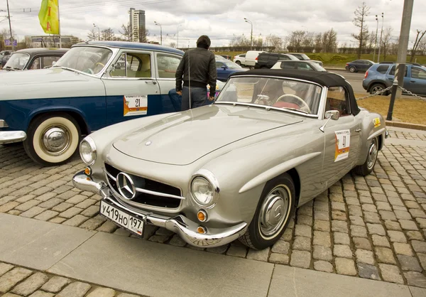 Rally of classical cars, Moscow, mercedes benz — Stock Photo, Image