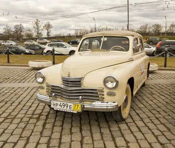 Russo auto retrò "Pobeda" (Vittoria ) — Foto Stock