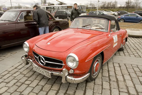 Retro mercedes — Zdjęcie stockowe