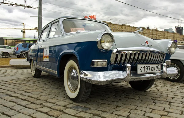 Rus retro araba volga — Stok fotoğraf