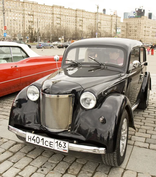 Russian retro car Moskvich — Stock Photo, Image