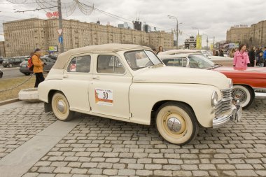 Retro araba Pobeda (zafer)