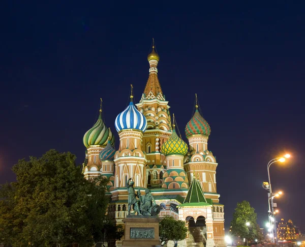 Moskva, St. Basil's cathedral — Stockfoto