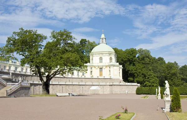 Palast in oranienbaum, russland — Stockfoto