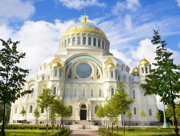 Catedral de São Nicolau em Kronshtadt, Rússia — Fotografia de Stock