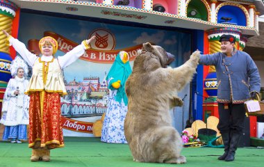 Bahar karnaval krep hafta Rusya