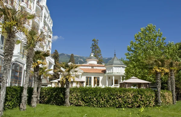 Yalta, restaurant "White lion" — Stock Photo, Image