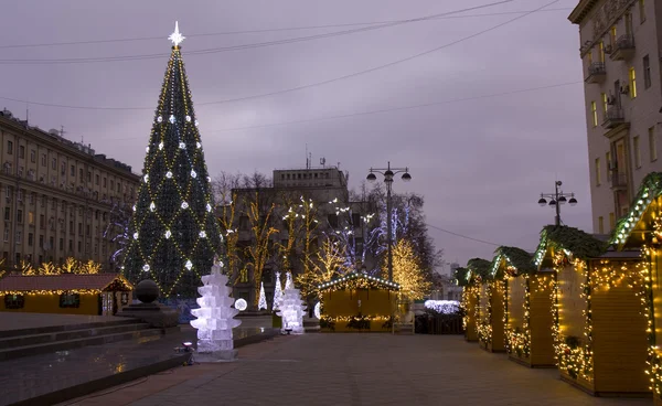 Weihnachtsbaum in Moskau — Stockfoto