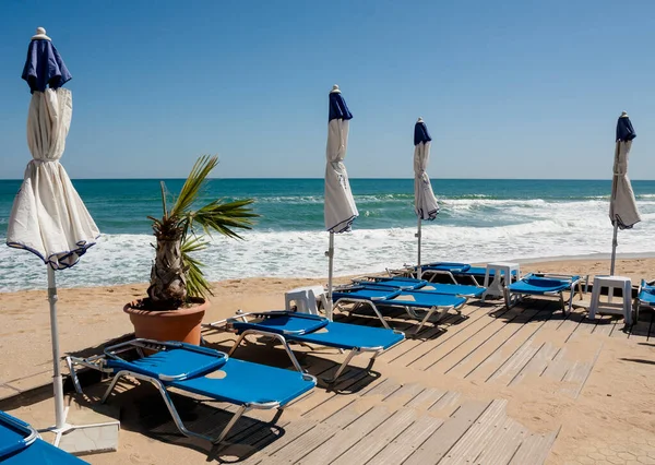 Ombrelloni Lettini Palma Vista Sul Mare Spiaggia Constantine Helena Resort — Foto Stock