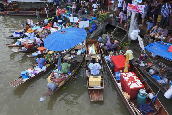 Amphawa flytande marknaden — Stockfoto