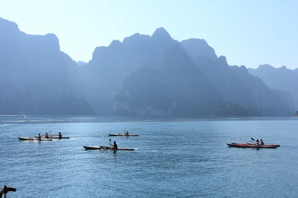 Lago Cheow Larn —  Fotos de Stock