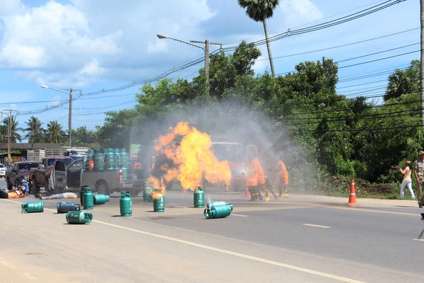 Lucha contra el fuego de combate — Foto de Stock