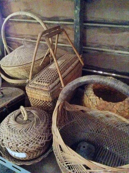 Starožitný thajské ručně Pletené koše — Stock fotografie
