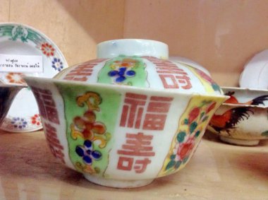 antika plats ve kaseler