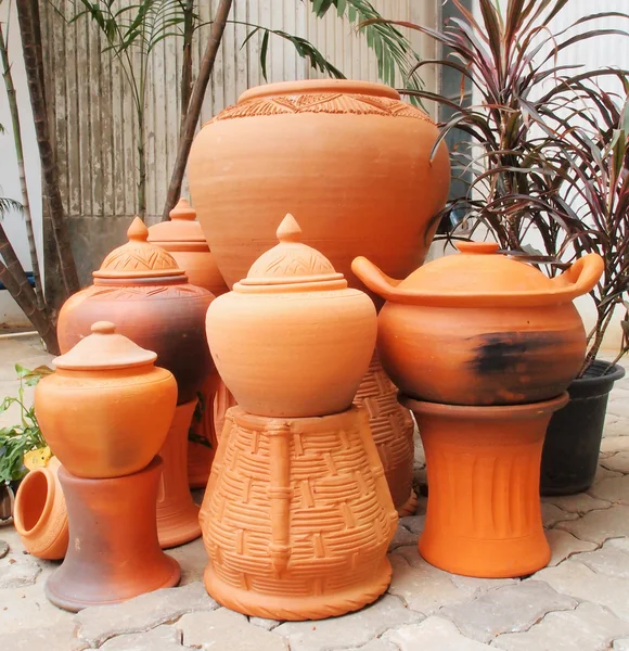 Giardinaggio tradizionale della ceramica — Foto Stock