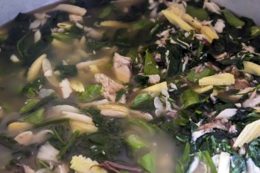 Tay baharatlı karışık sebze çorbası