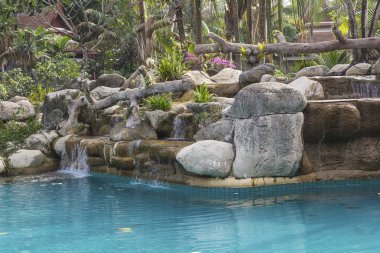 Havuzu ve açık tasarım