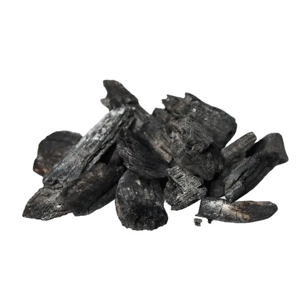 Pilha de carvão isolado no fundo branco — Fotografia de Stock