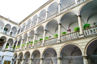 eski yard