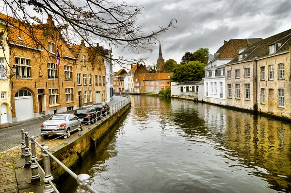 Kanal in Brügge — Stockfoto