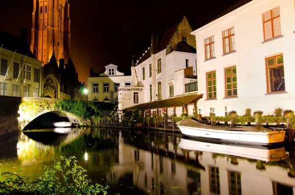 Nacht stadsgezicht — Stockfoto