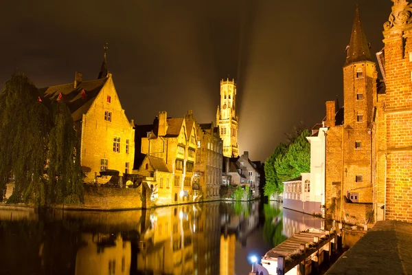 Nacht stadsgezicht — Stockfoto