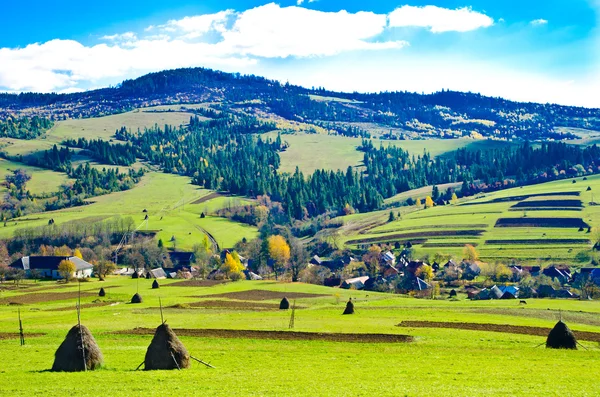 Valle in montagna — Foto Stock